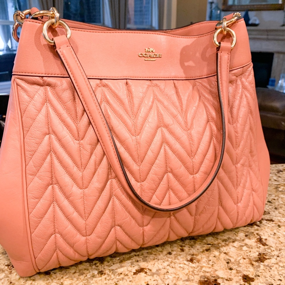 Coach bag, Quilted leather. Salmon Pink, great condition. With Dust bag